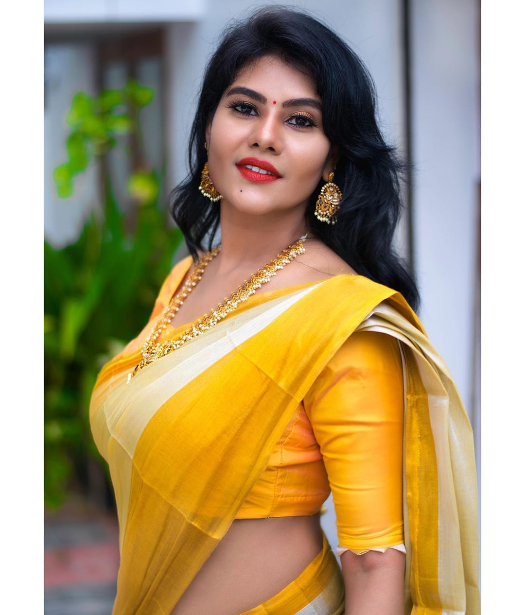 Sexy Telugu serial actress Nivisha new photoshoot