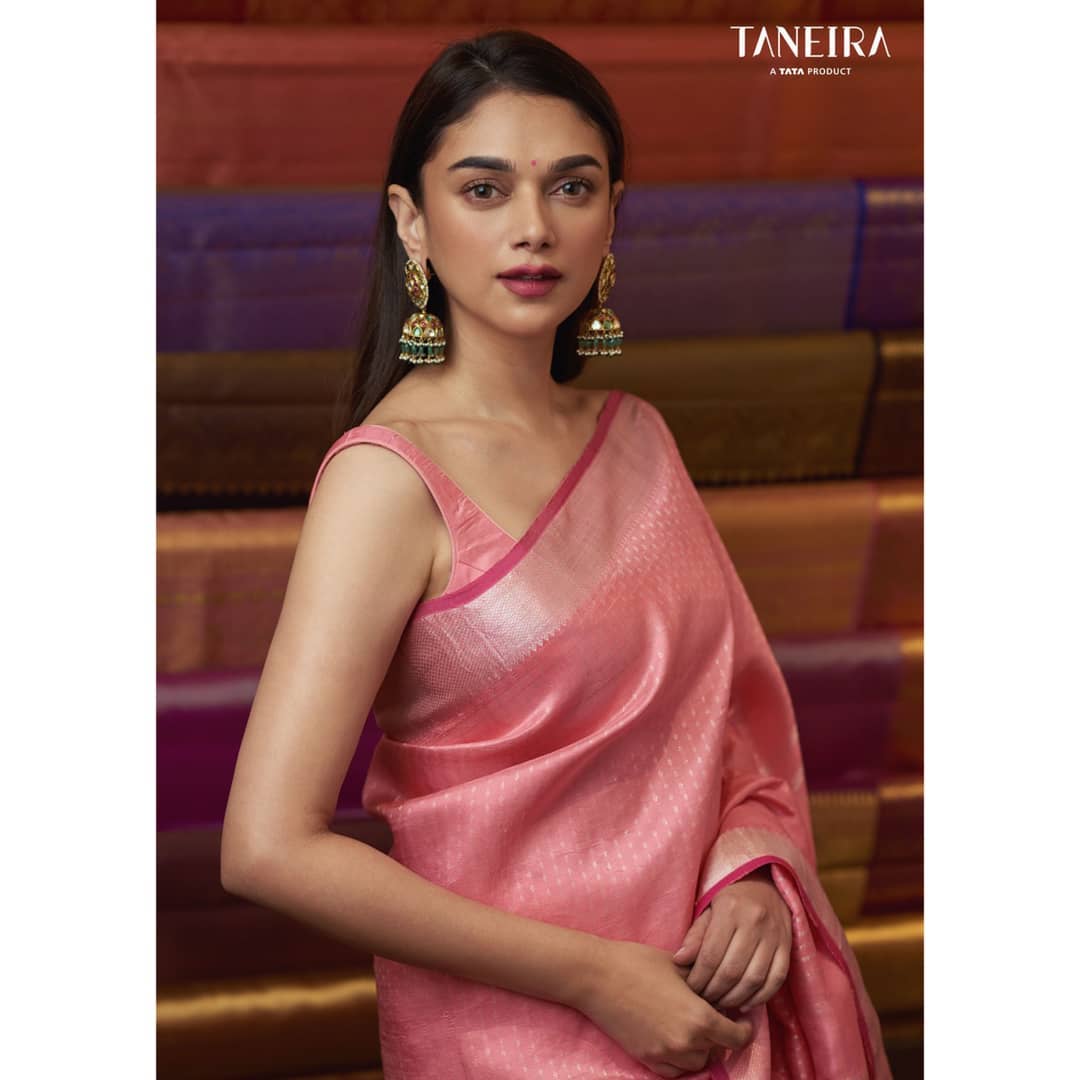 South indian actress Aditi Rao Hydari sexy saree hot Photoshoot