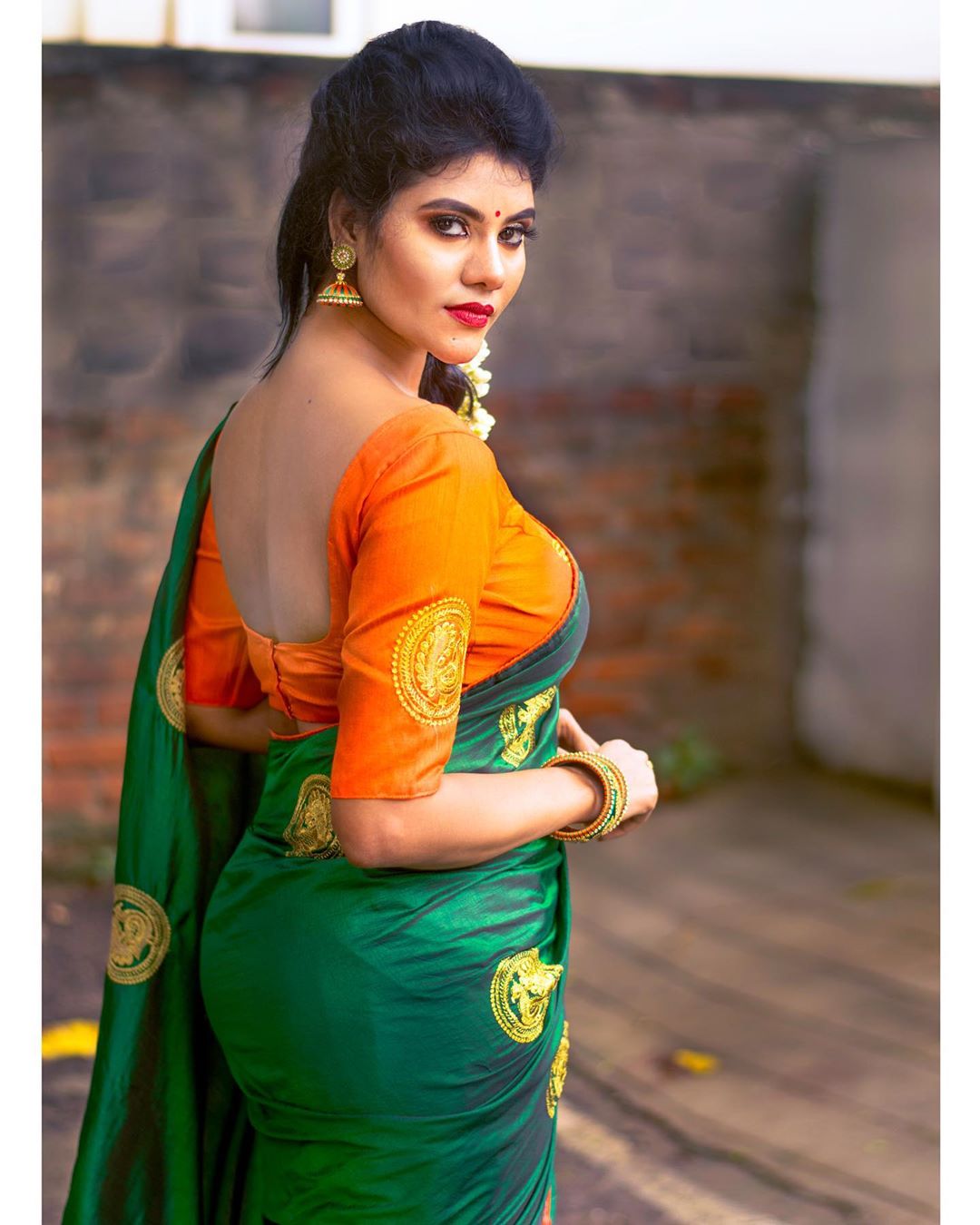 Sexy Telugu serial actress Nivisha new photoshoot