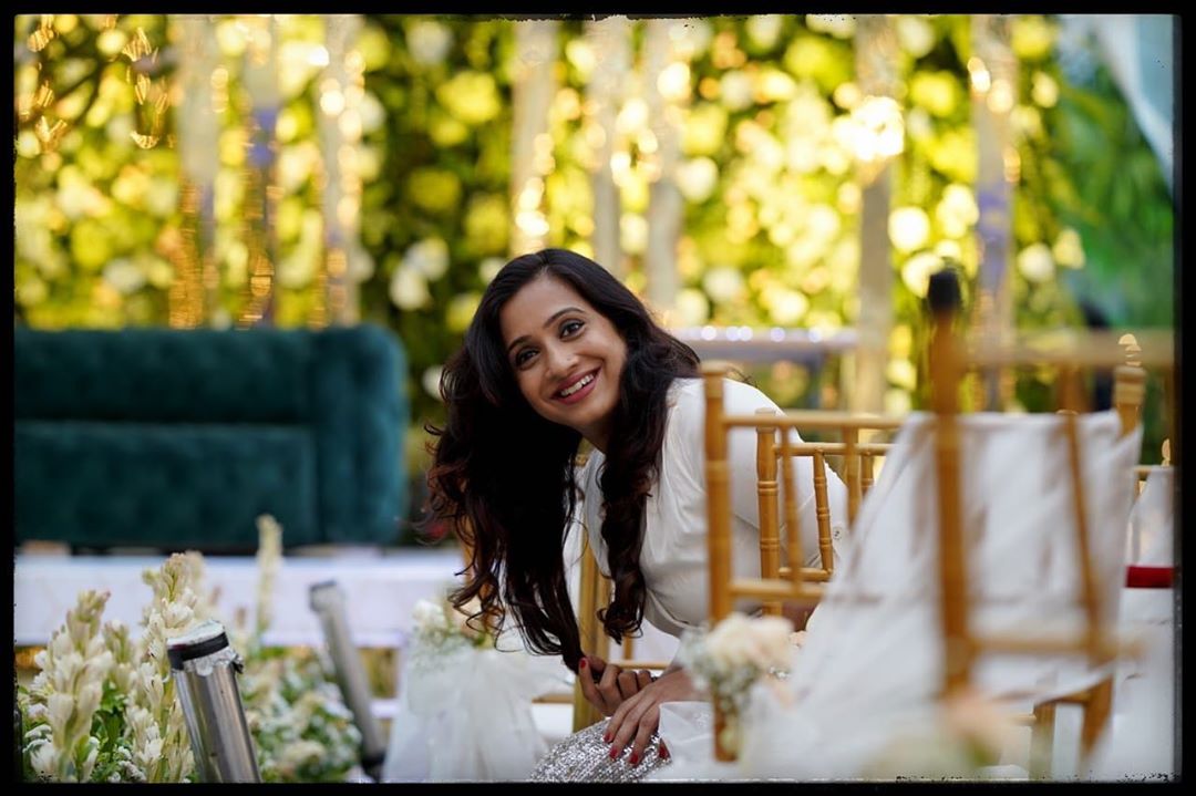 South indian actress Poojitha menon in kochi white dress hot photo gallery
