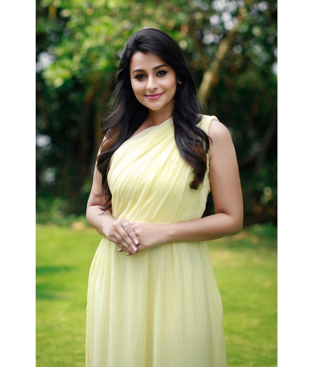 Malayalam actress Gaadha latest hot stills