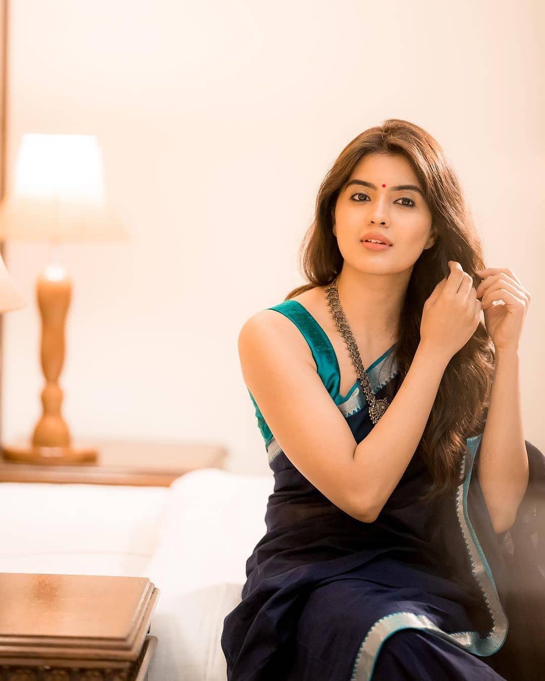 Amritha aiyer latest saree hot and sexy photos