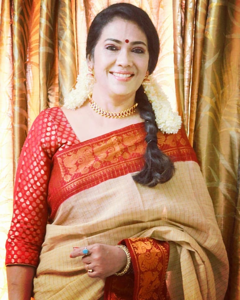 Tamil actress Rekha Harris latest hot photos