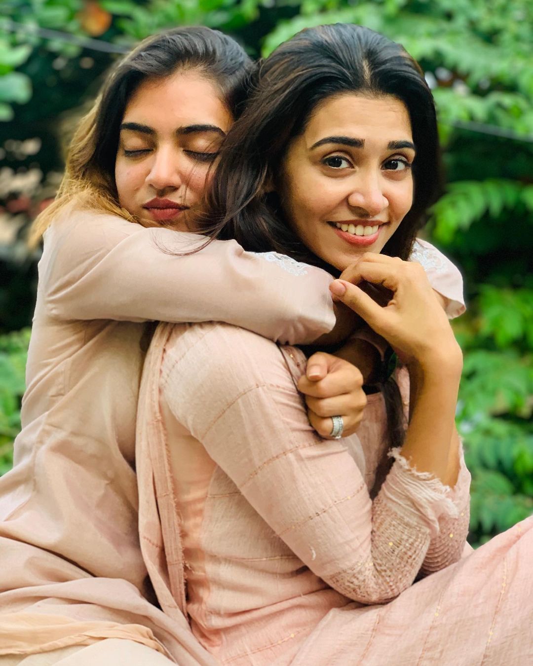 Nasriya Sex With Fahad - Nazriya Nazim Fahadh latest hot photos gallery Photos: HD Images, Pictures,  Stills, First Look Posters of Nazriya Nazim Fahadh latest hot photos  gallery Movie - Mallurepost.com