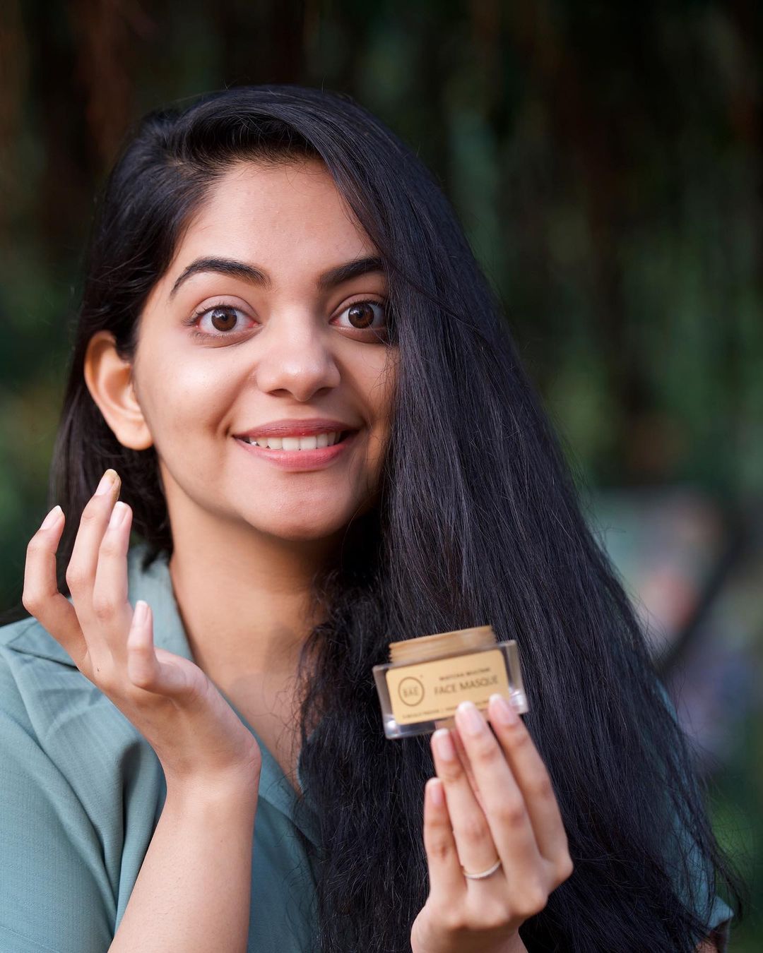 Ahaana krishna looking very beautiful photo gallery
