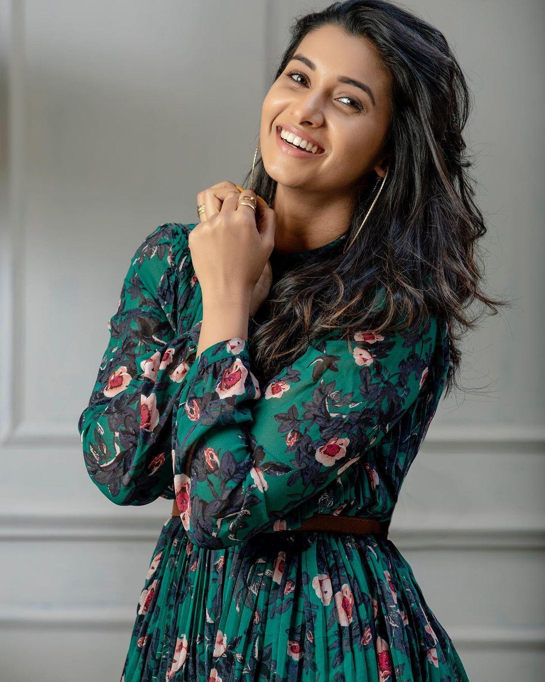 Priya Bhavani Shankar sexy hot photos gallery
