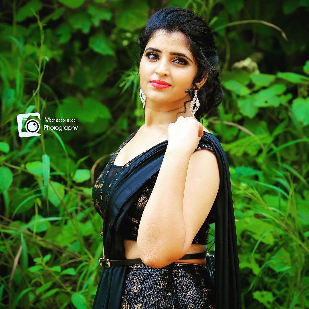 Telugu anchor hot photos | Syamala beautiful and glamorous photos