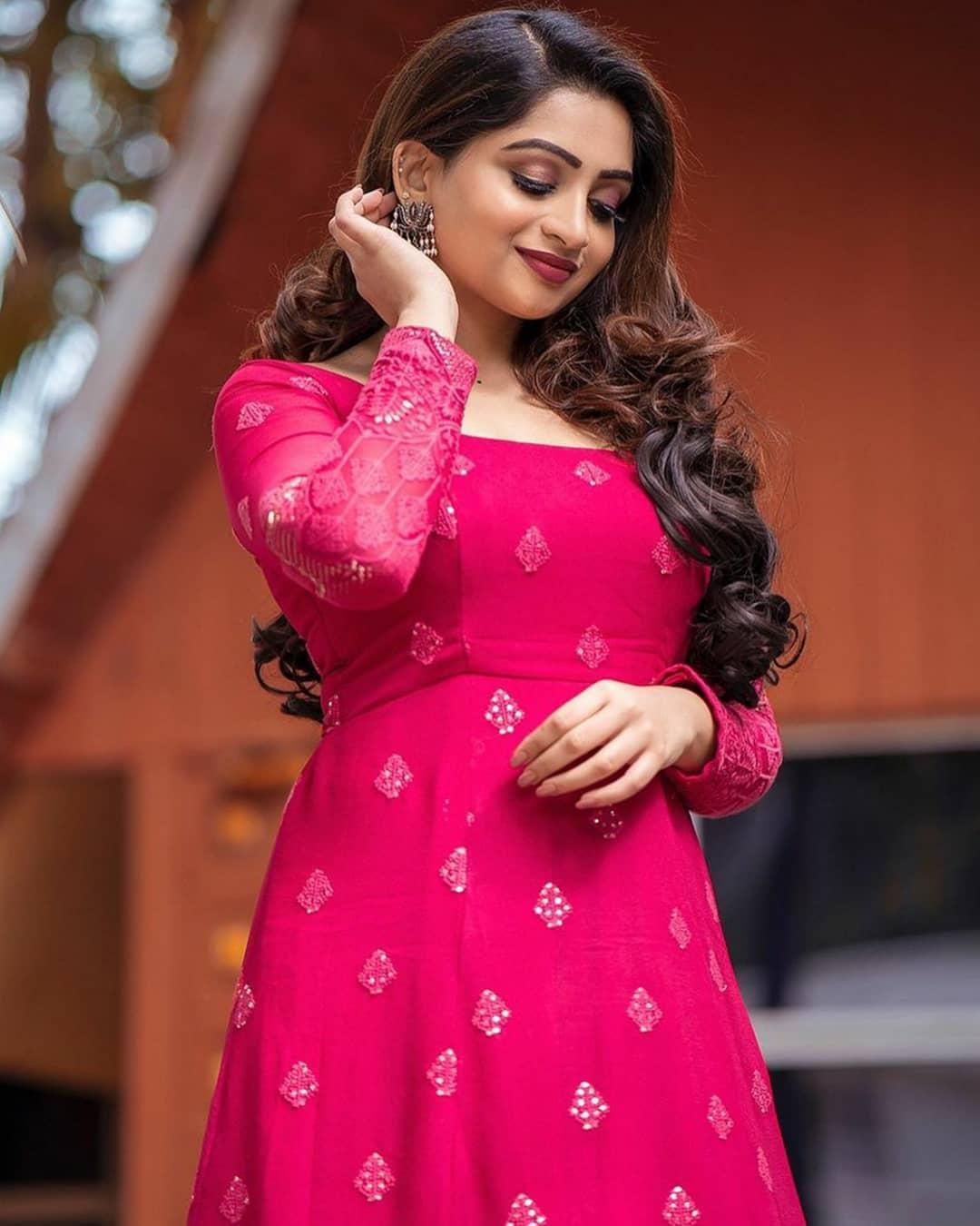 Nakshathra nagesh looking very glamorous photos gallery