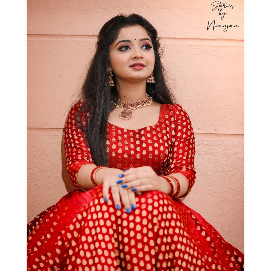 Priya j achar looking very beautiful photo gallery