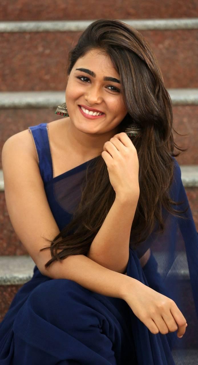 Shalini Pandey Fucking - Blue saree hot photos | Shalini Pandey looking very glamorous photos  Photos: HD Images, Pictures, Stills, First Look Posters of Blue saree hot  photos | Shalini Pandey looking very glamorous photos Movie -