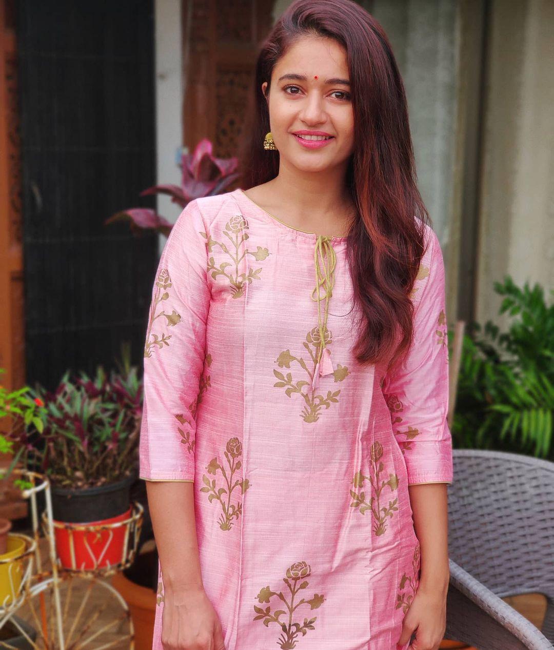 Malayalam actress Poonam Bajwa hot and spicy photos gallery