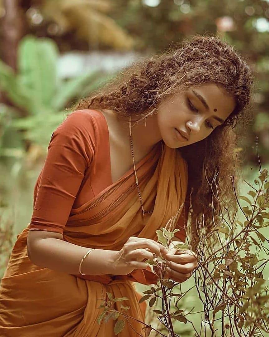 freedom at midnight shortfilm | Anupama parameswaran in saree hot and spicy photos gallery