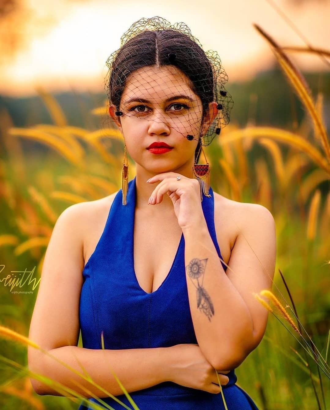 Malayalam model Roshni singh hot and sexy photoshoot