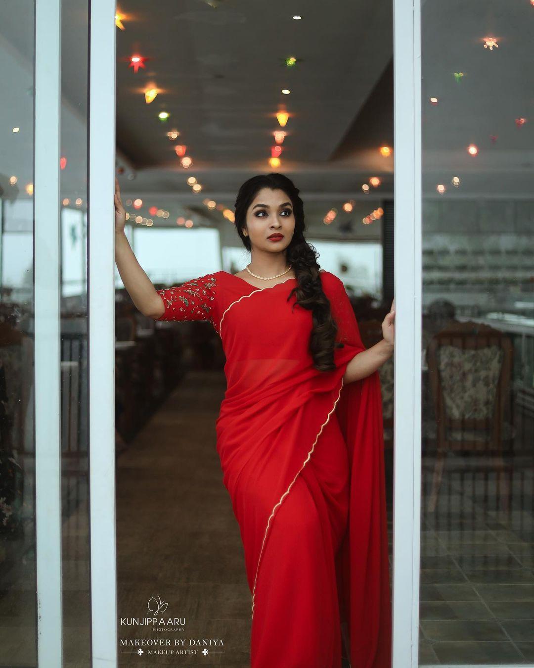 Saree hot photos gallery | Vinitha Koshy latest hot and spicy photos gallery