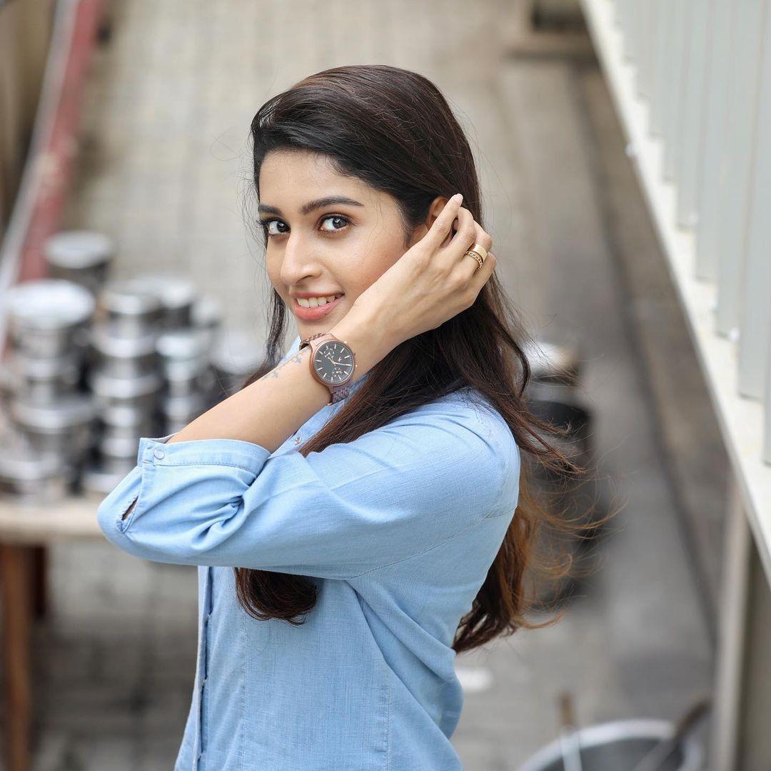 South indian glamorous Actress Photos| Tamil actress Tanya Ravichandran hot photos gallery