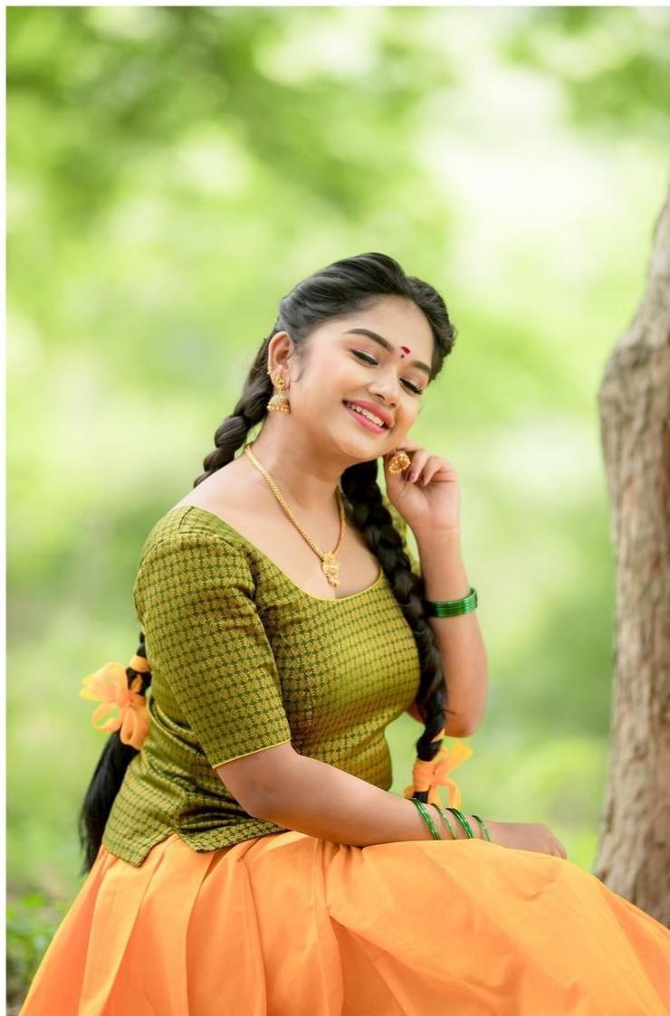 Half saree hot photos gallery | Preethi sharma in half Saree hot photos gallery