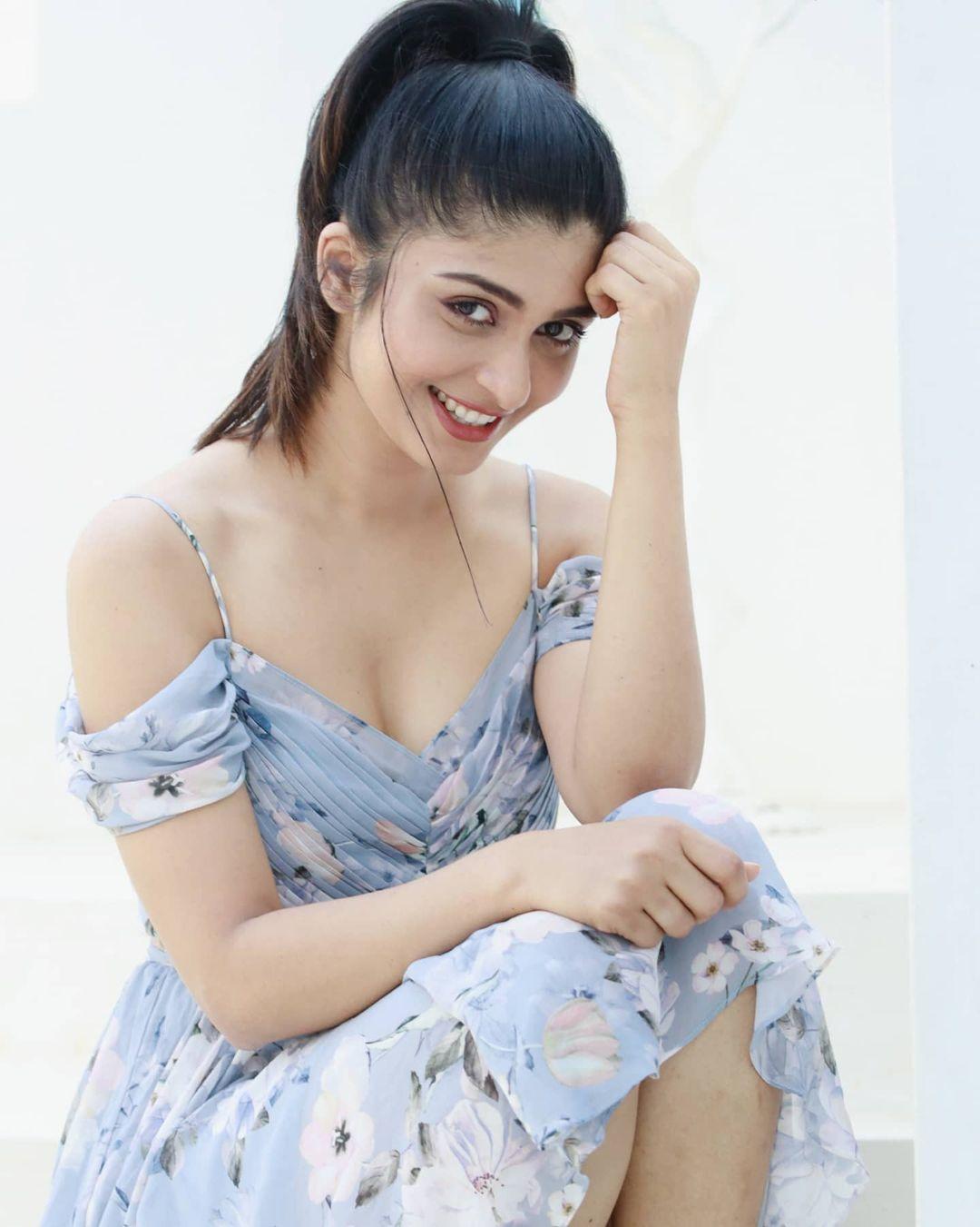 Transparent dress hot photos | Aditi Prabhudeva looking very hot and sexy photoshoot