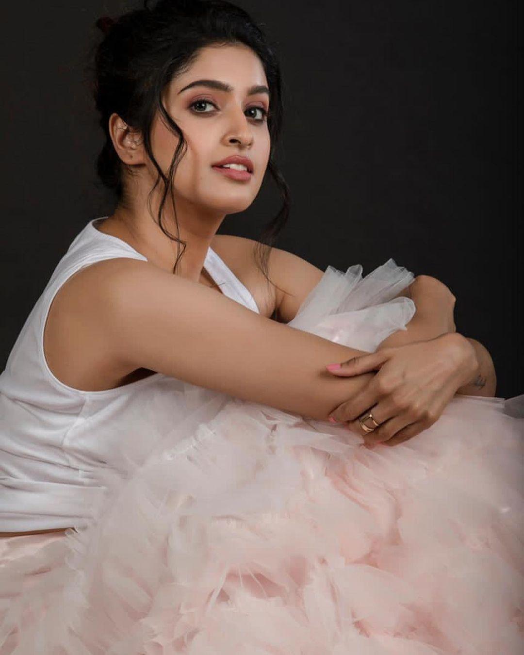 Tamil actress hot gallery | Tanya Ravichandran latest hot and spicy photos gallery