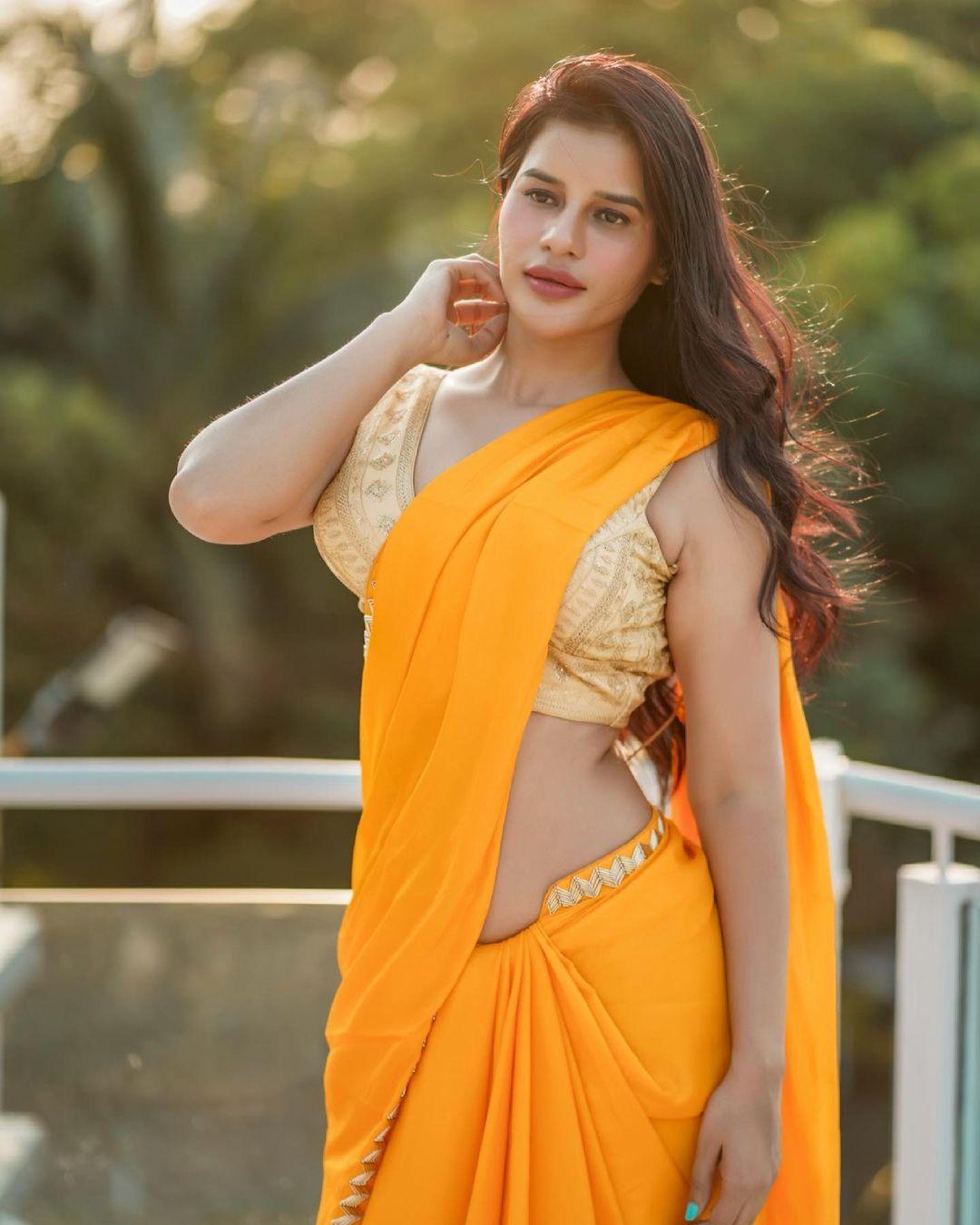 Bollywood actress latest sexy photoshoot | Mokshita Raghav looking very attractive hot photos