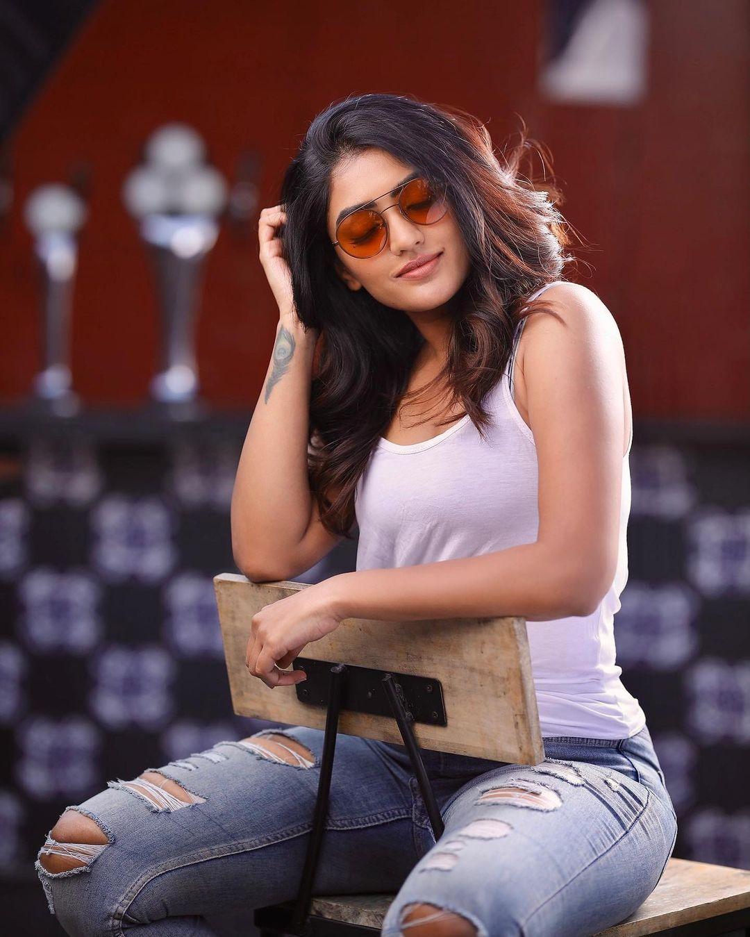 Eesha Rebba very beautiful and Glamorous sexy photoshoot | Eesha Rebba very glamorous and sexy photoshoot