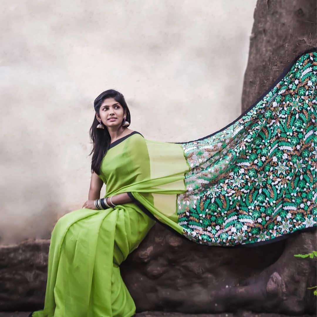 South indian actress Niranjani Ahathian latest hot and sexy stills | Niranjani Ahathian looking very glamorous and sexy photoshoot