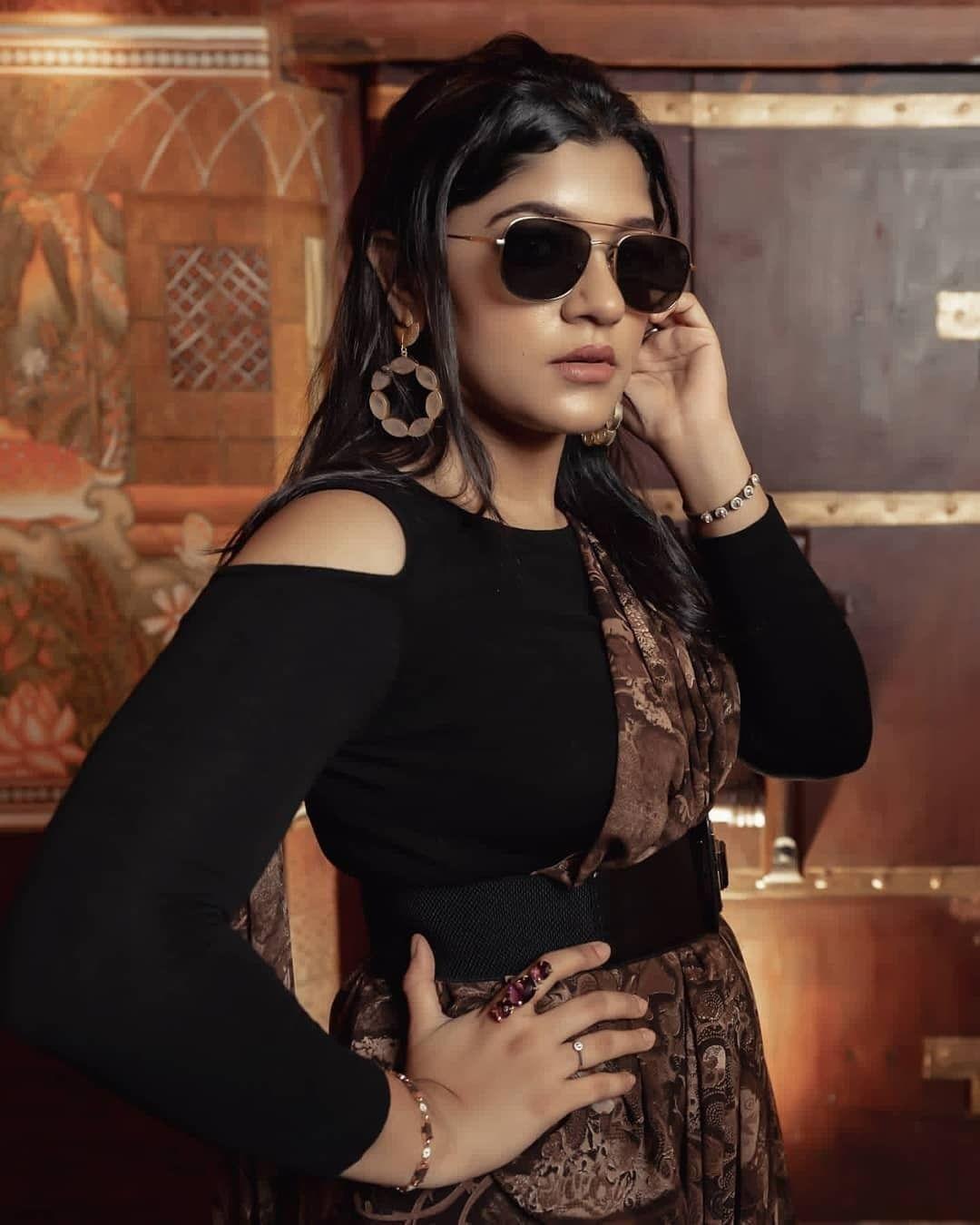 Aparna Balamurali very attractive and sexy stills| Actress Aparna Balamurali latest hot photos gallery