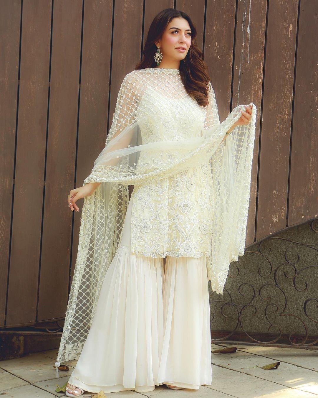 Hansika Motwani beautiful and glamorous photos| Hansika Motwani actress hot photos gallery