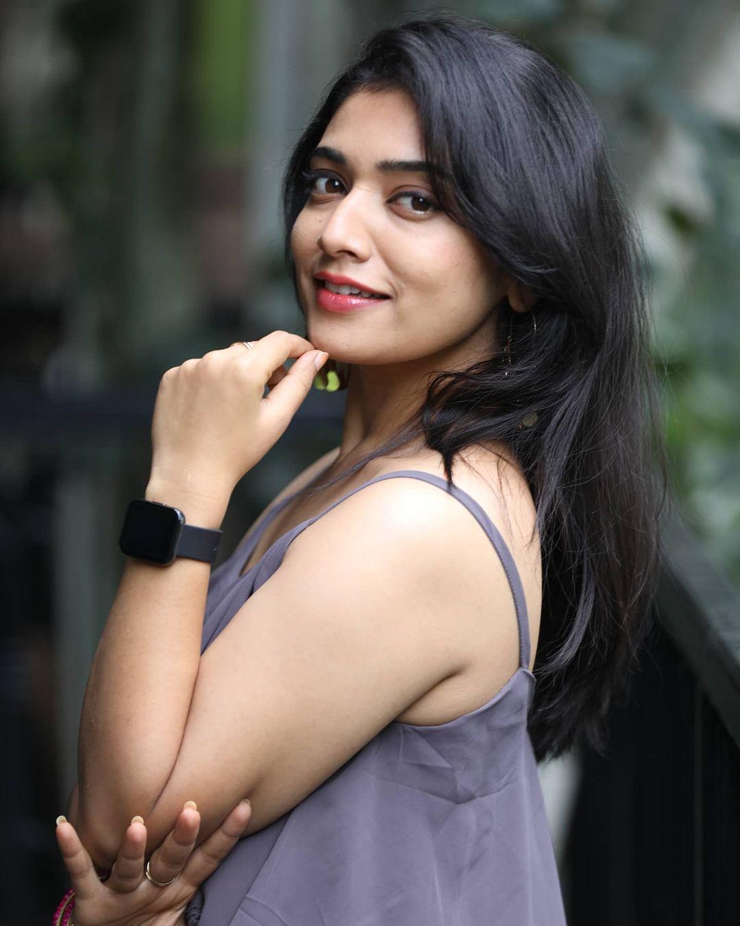 Kannada actress hot and sexy stills | Priyanka Thimmesh exposing hot photos gallery