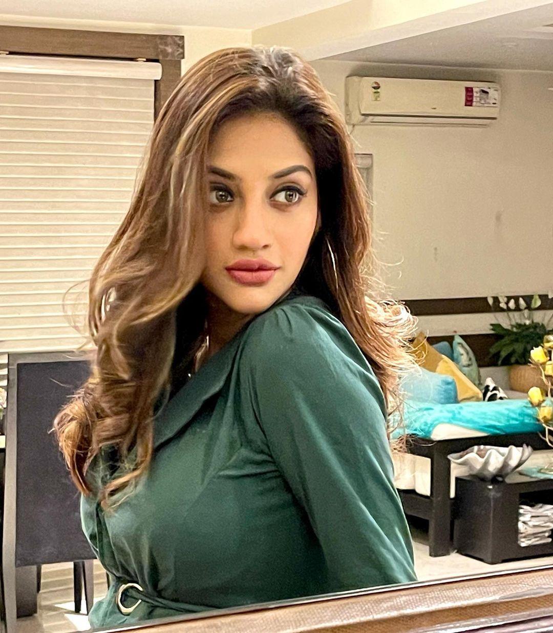 Nusrat Jahan exposing latest hot photos gallery | Nusrat Jahan hot bengali actress photos