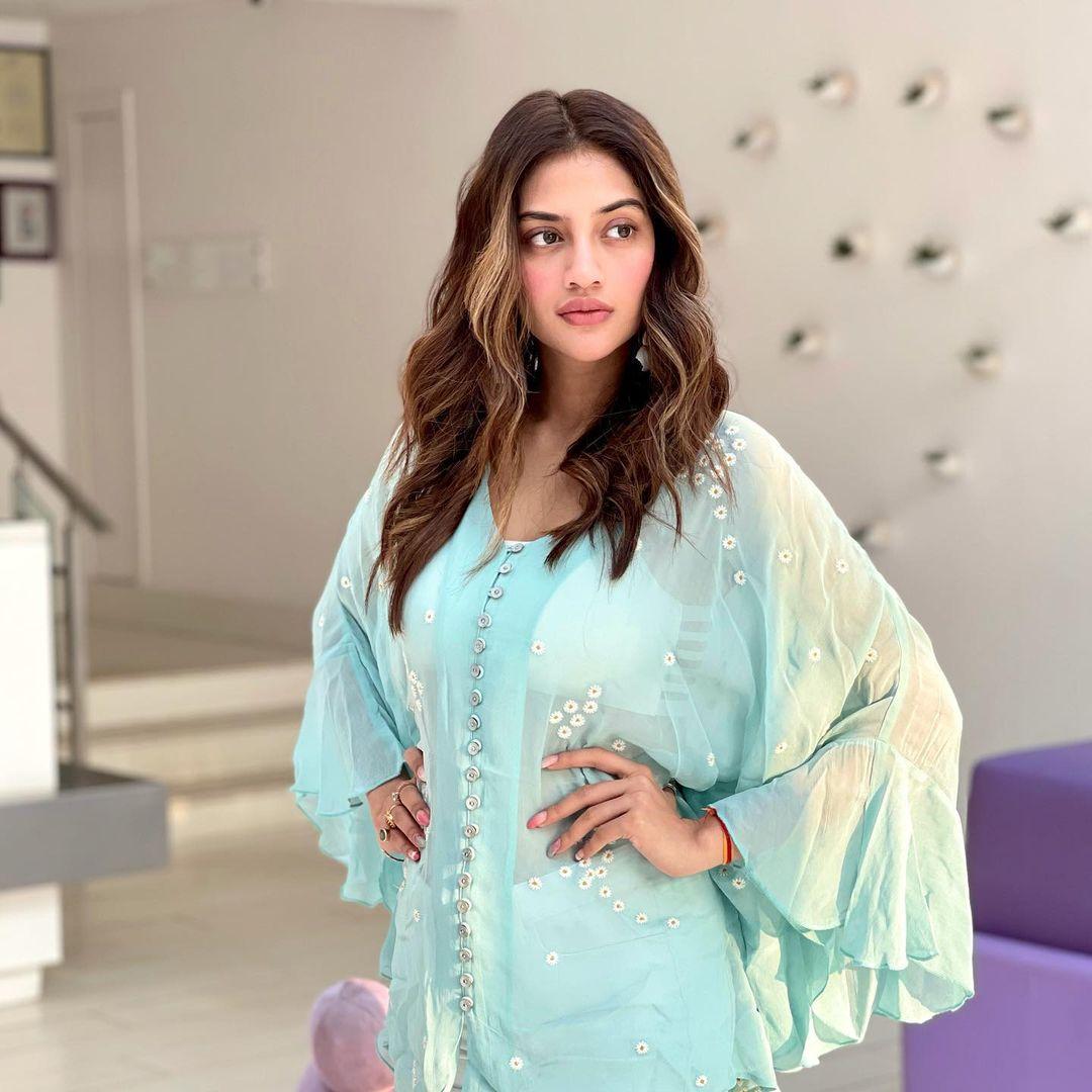 Nusrat Jahan latest hottest stills| Nusrat Jahan hot bengali actress photos