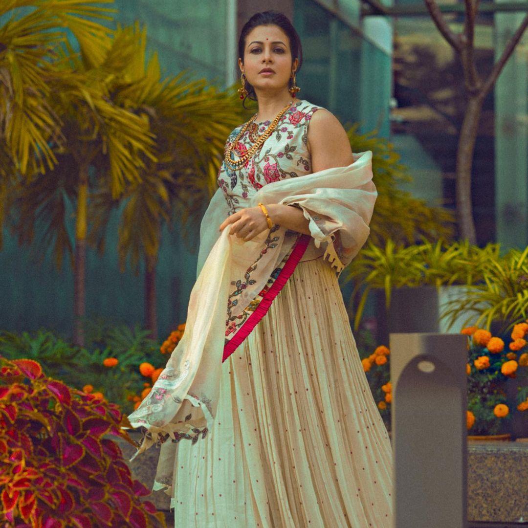 Bengali actress Koel Mallick latest hot photos | Koel Mallick beautiful and glamorous pictures