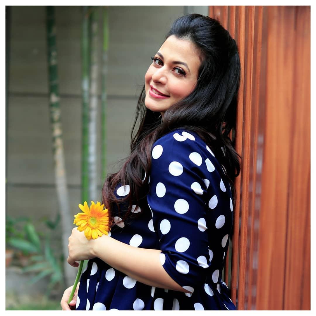 Bengali actress Koel Mallick latest hot photos | Koel Mallick looking very beautiful and sexy photoshoot