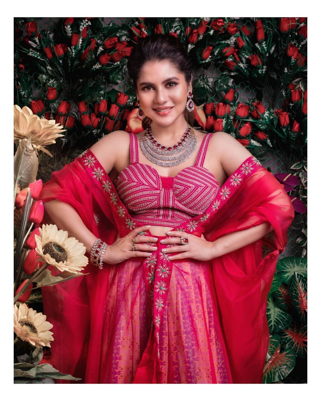 Payel Sarkar exclusive hot and sexy stills| Payel Sarkar hot and sexy photoshoot