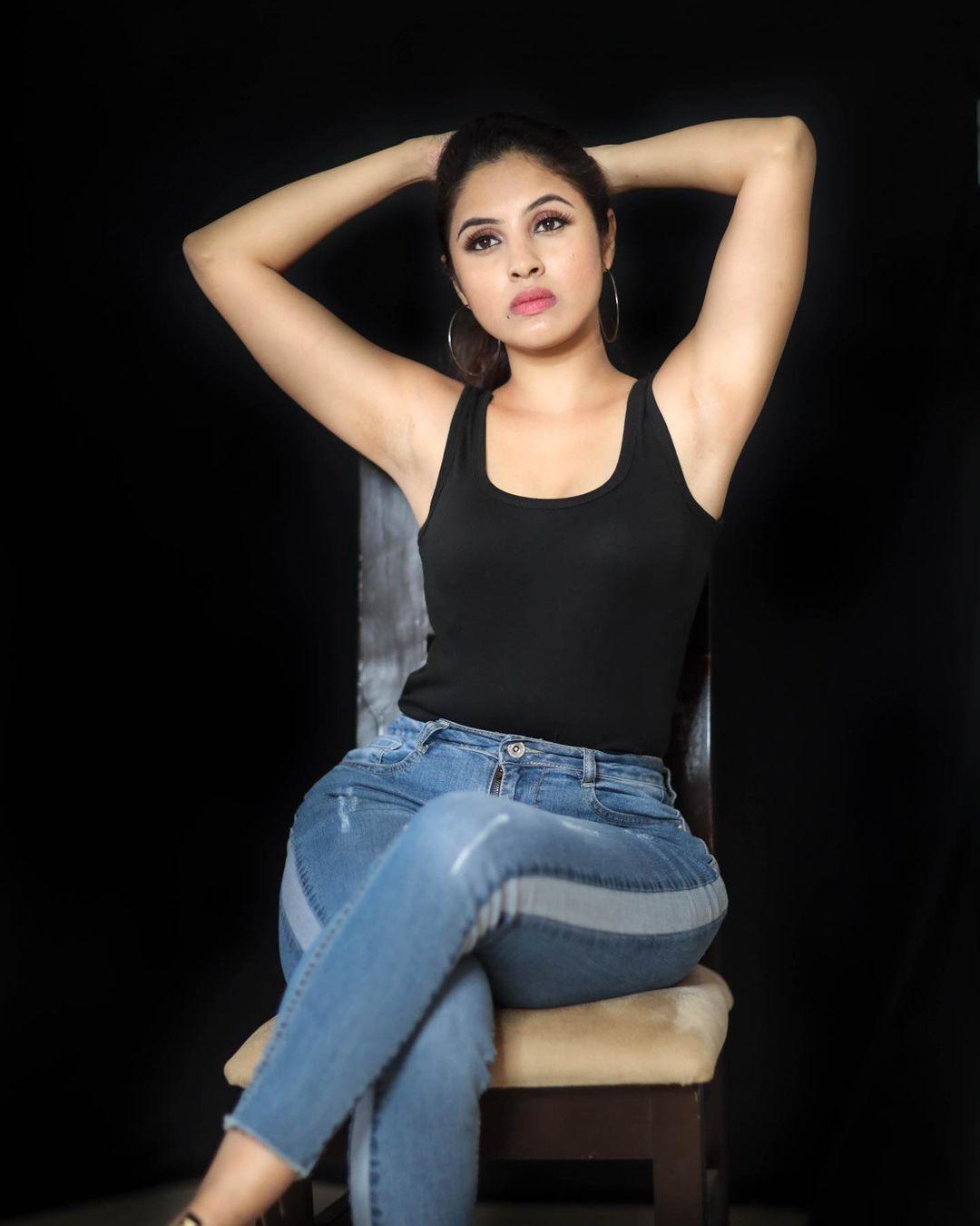 Priyanka kholgade latest hot and spicy Photos | south indian actress Priyanka kholgade