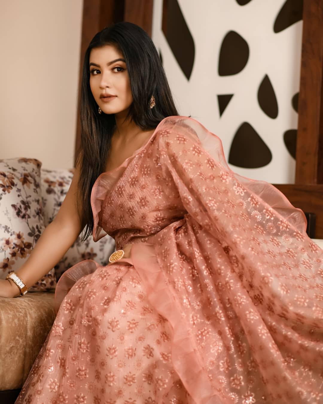 Amrita Gogoi in saree hot photos gallery | Assamese actress Amrita Gogoi looking very beautiful and cute photos