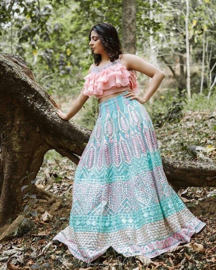 Leona Lishoy latest hot and sexy stills | Malayalam actress Leona Lishoy hot photos gallery