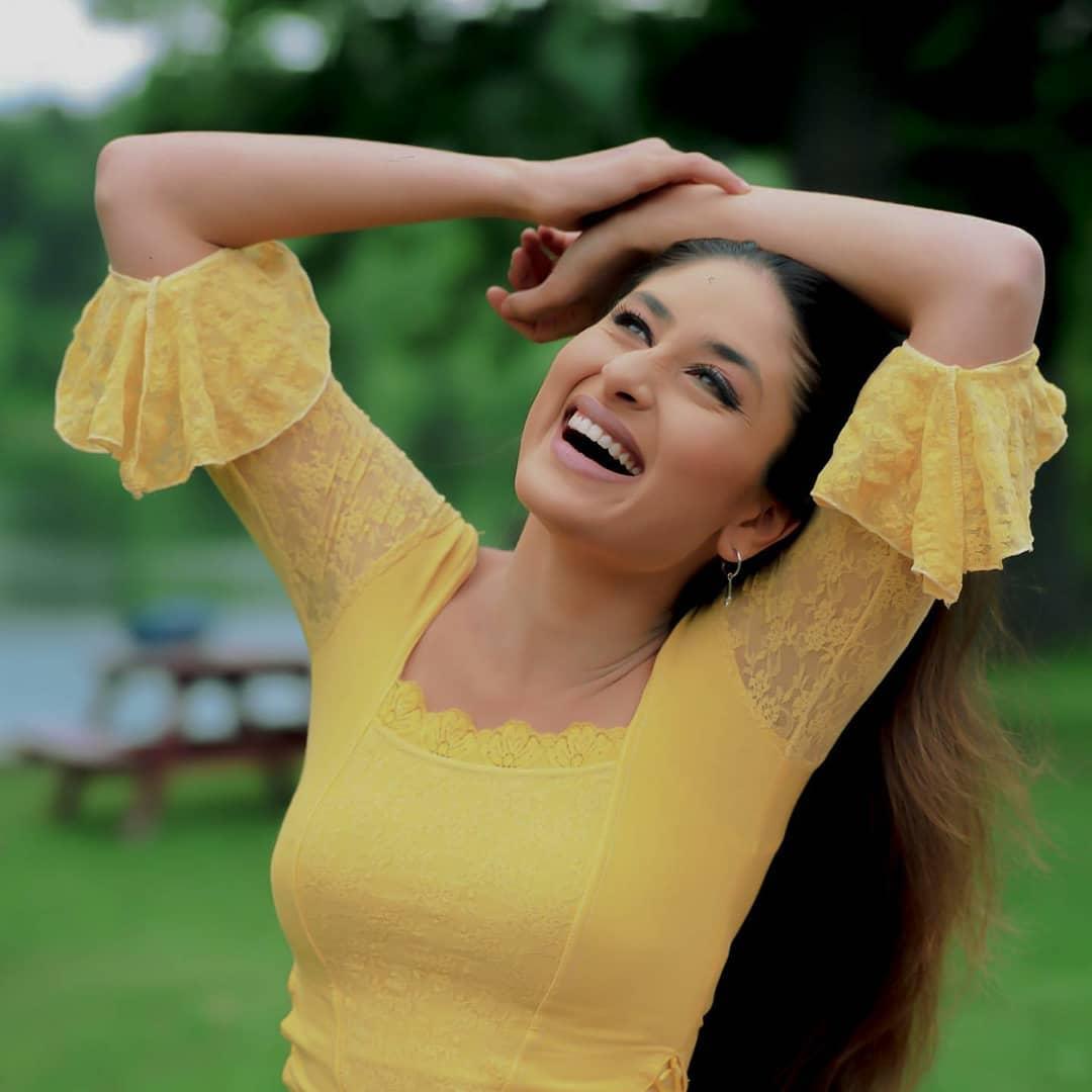 Kareena Kapoor very beautiful and cute photos | bollywood actress Kareena Kapoor sexy hot stills