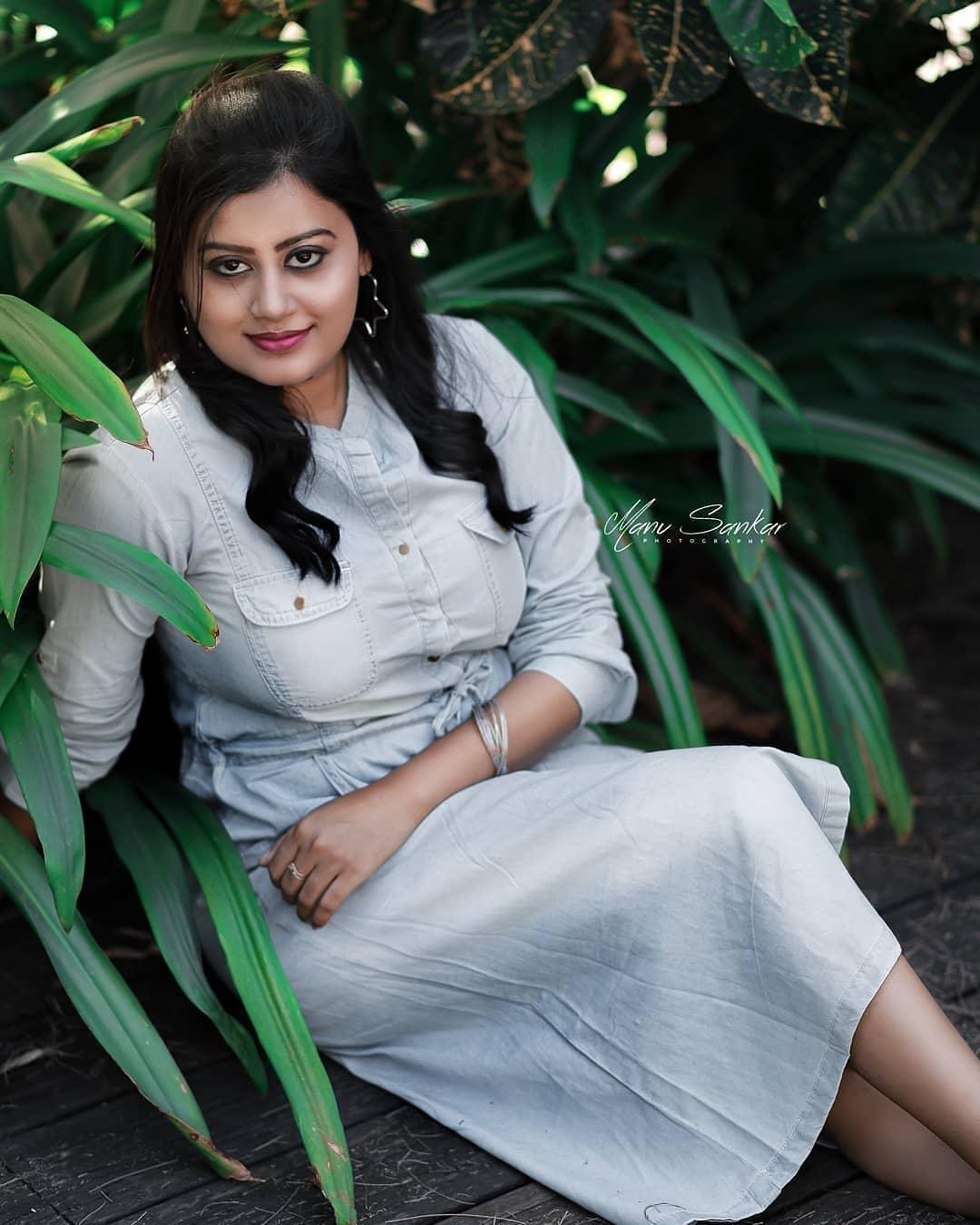 Actress Ansiba Hassan hot photos | Ansiba Hassan latest hot and sexy photos