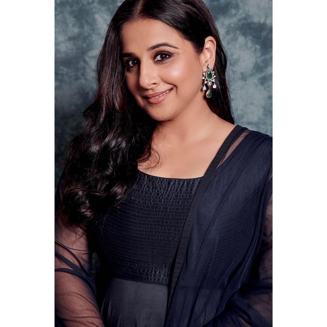 Vidya Balan beautiful and sexy photoshoot| Bollywood actress Vidya Balan hot photos
