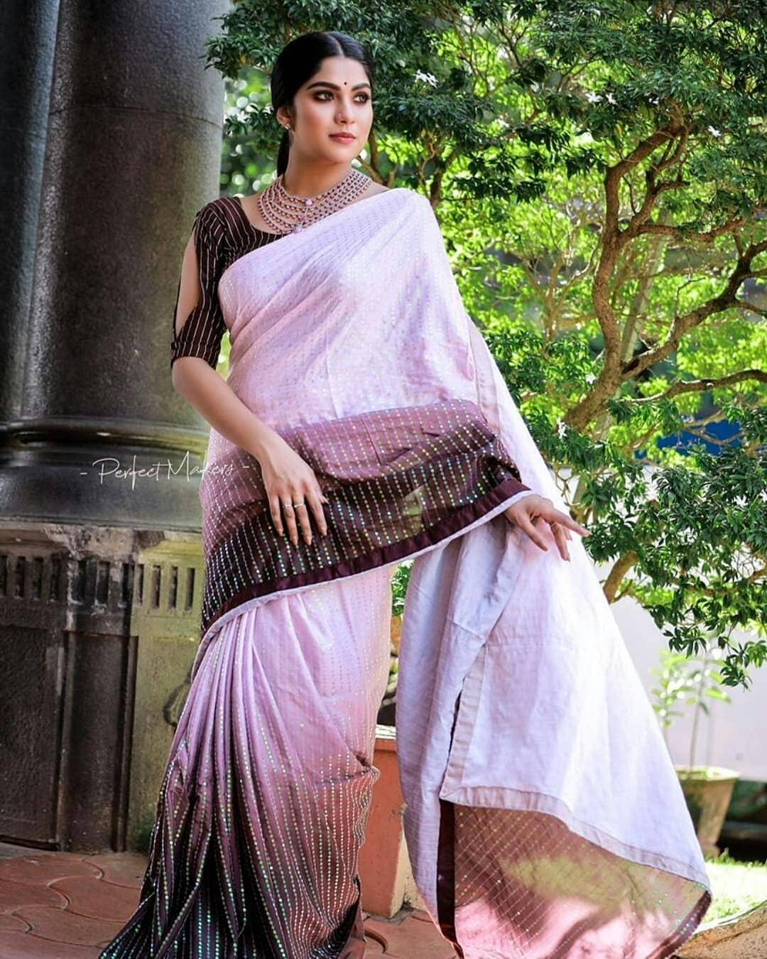 Malayalam serial actress Swasika latest hot spicy photshoot| Swasika looking very glamorous sexy photos