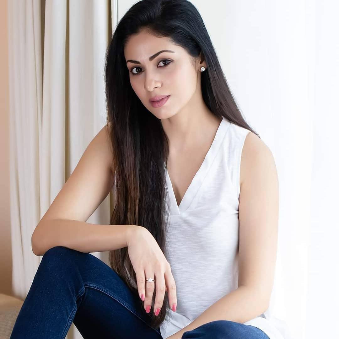South indian actress Sadha very hot and sexy stills | Sadha latest hot photos