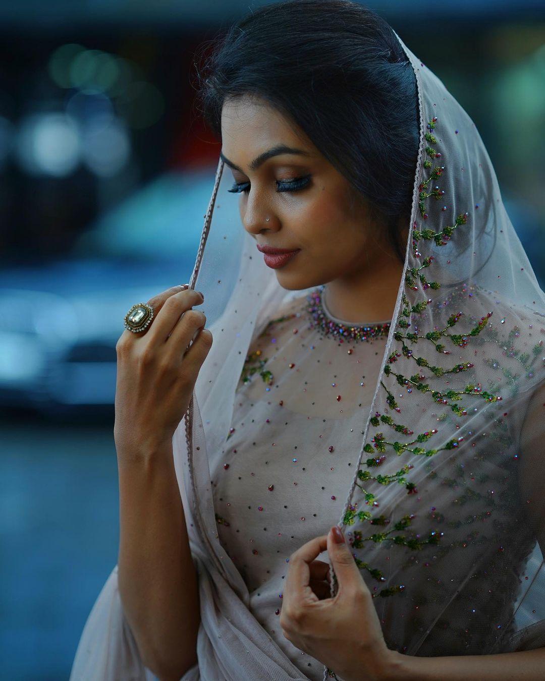 South indian actress Tanvi Ram latest hot photos| Tanvi Ram latest hot and sexy photoshoot