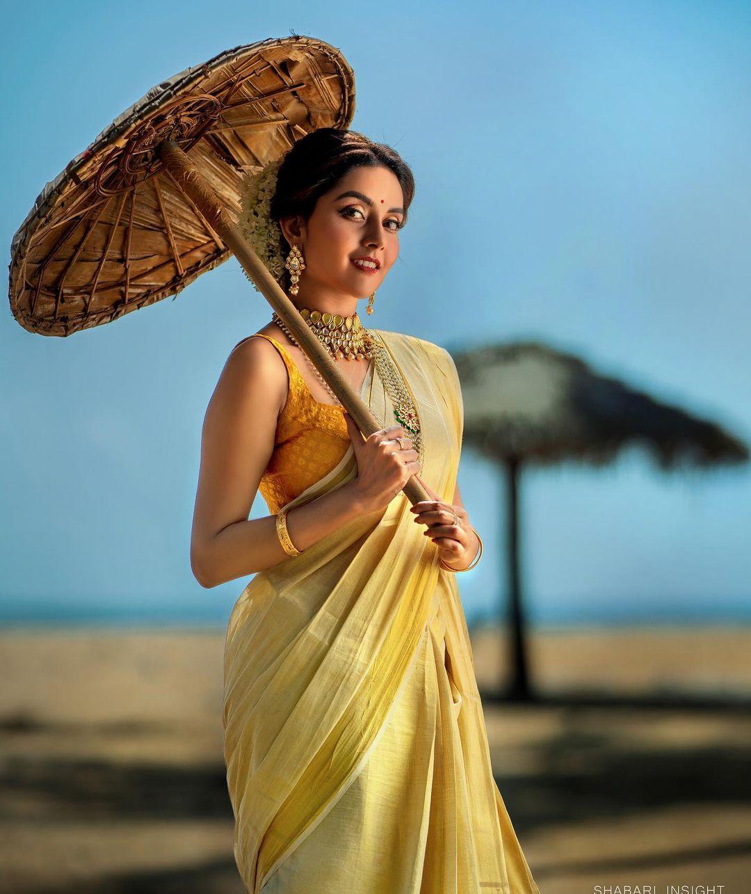 Mahima Nambiar looking very glamorous hot stills | Mahima Nambiar bridal saree hot photos gallery
