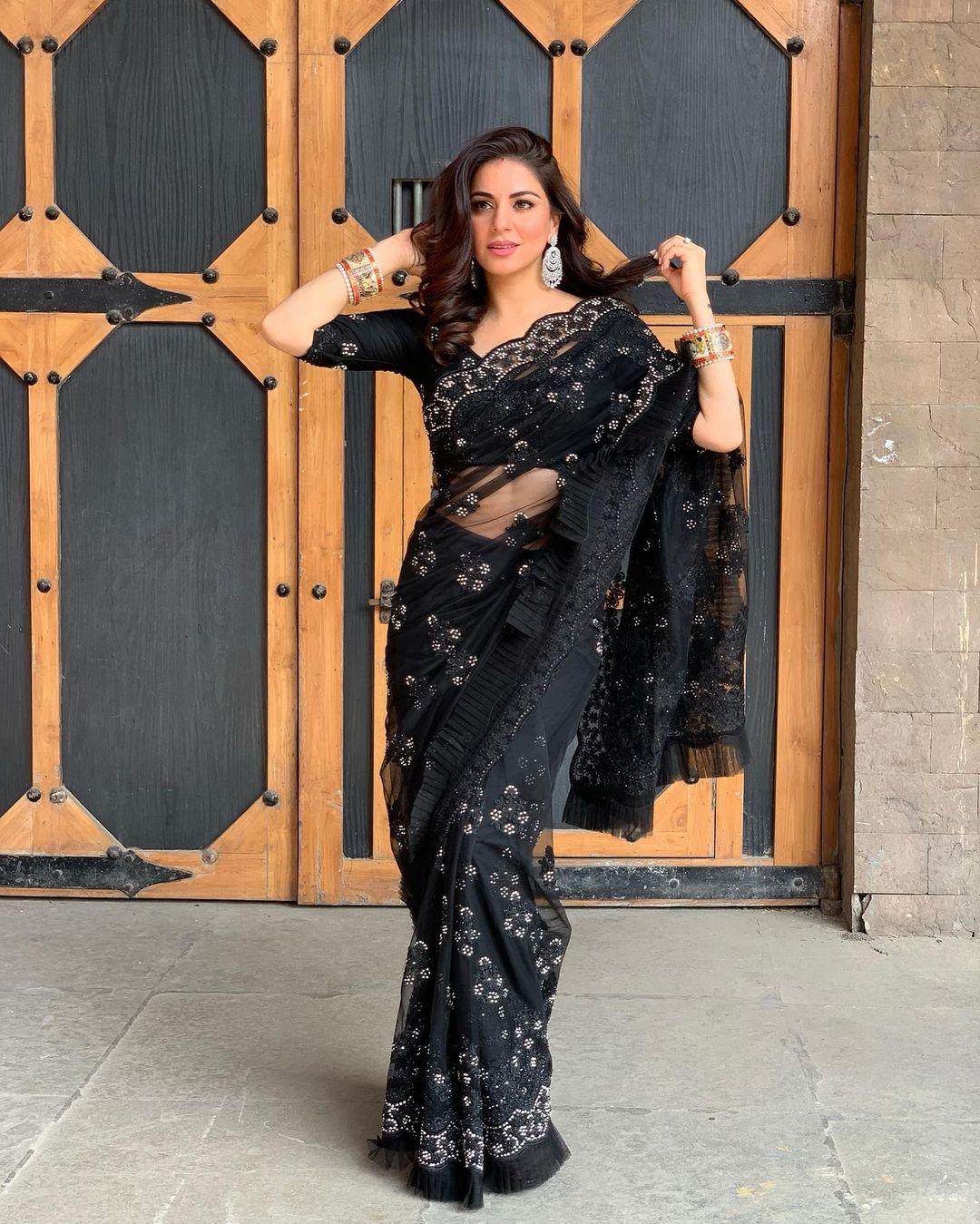 Black transparent saree hot photos | Shraddha Arya looking very attractive hot photos gallery