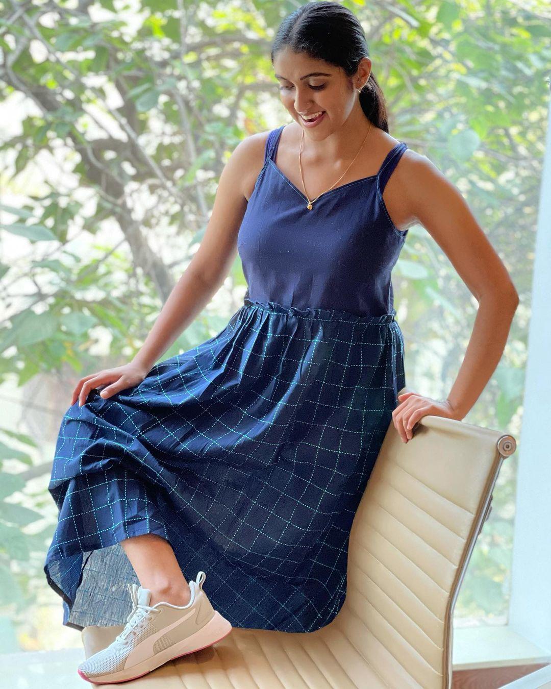 Rinku Rajguru glamorous exposing hot photos | Rinku Rajguru very glamorous and cute photos
