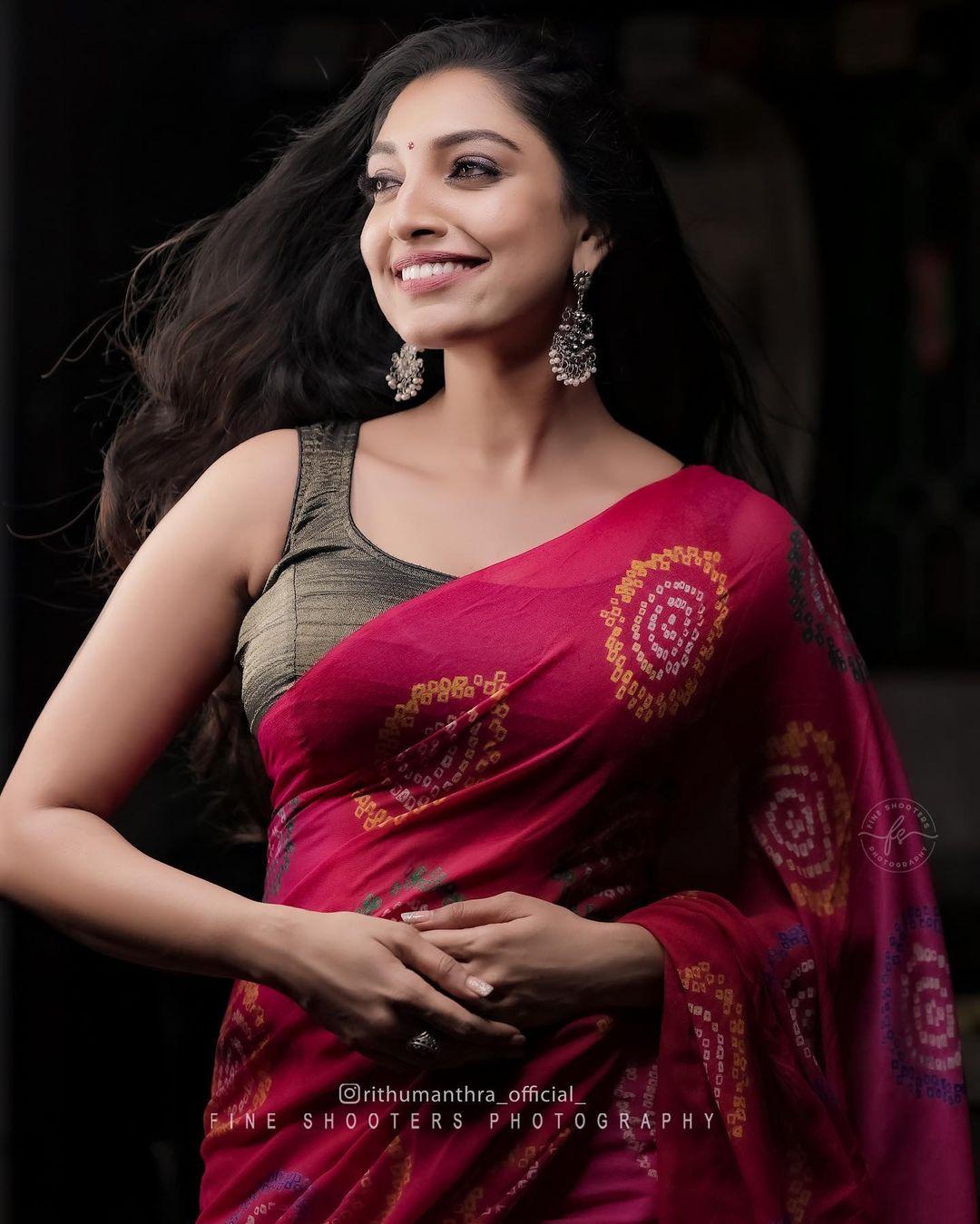 Bigg Boss fame Rithu manthra hot photos | Rithu manthra looking very sexy stills