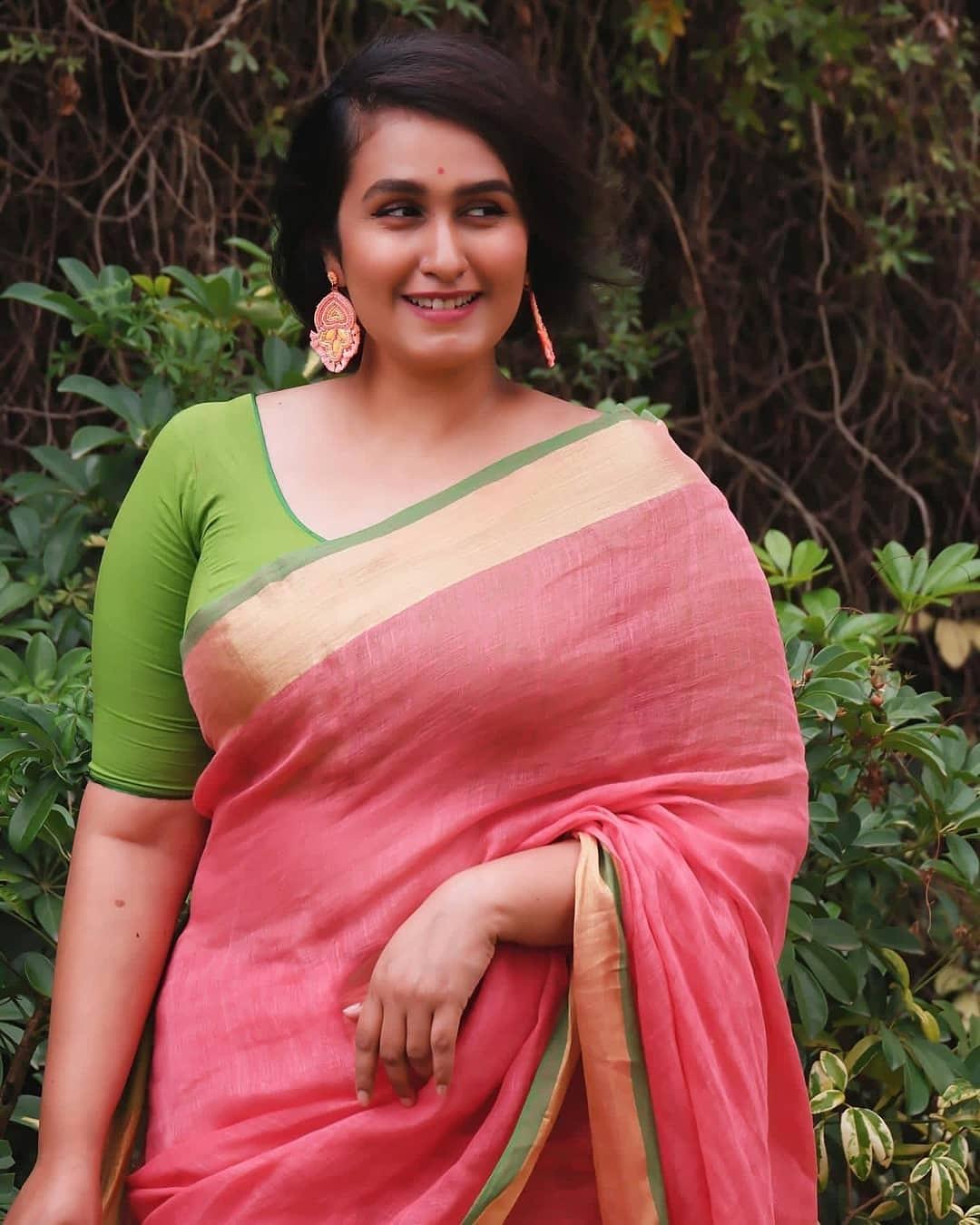 Mallu desi actress Kavitha Nair hot photos | Kavitha Nair latest sexy photoshoot
