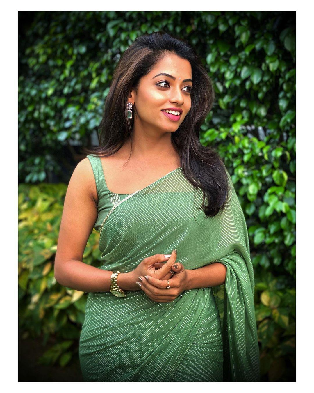Sleeveless blouse fashion photos |Navya Swamy exclusive hot and spicy photos