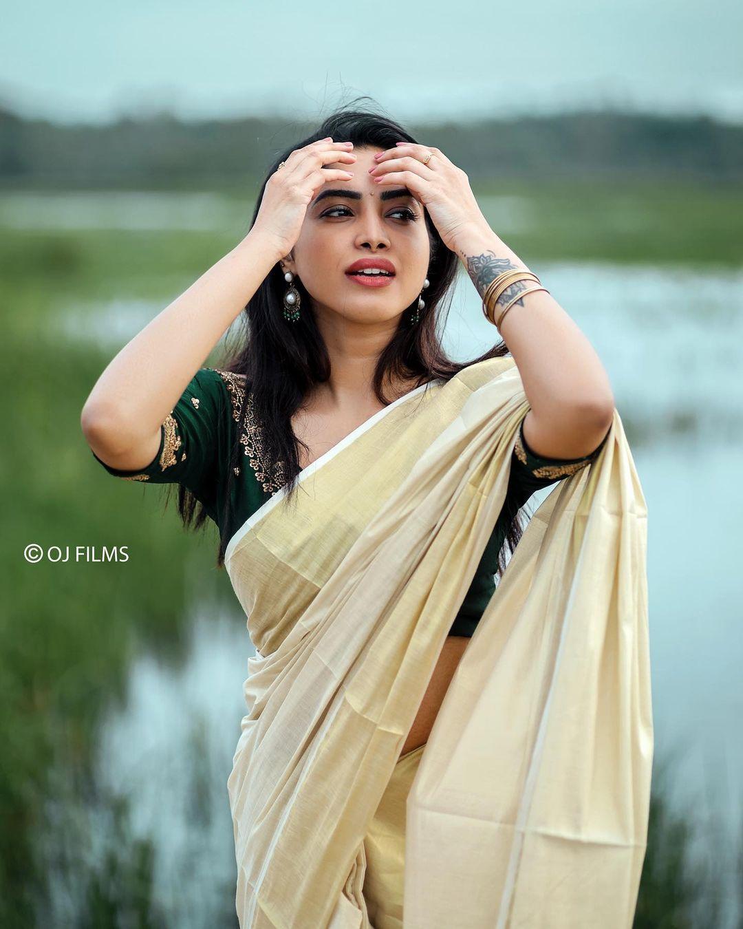 Ameya Mathew in kerala saree hot photos | Ameya Mathew beautiful and cute photos gallery