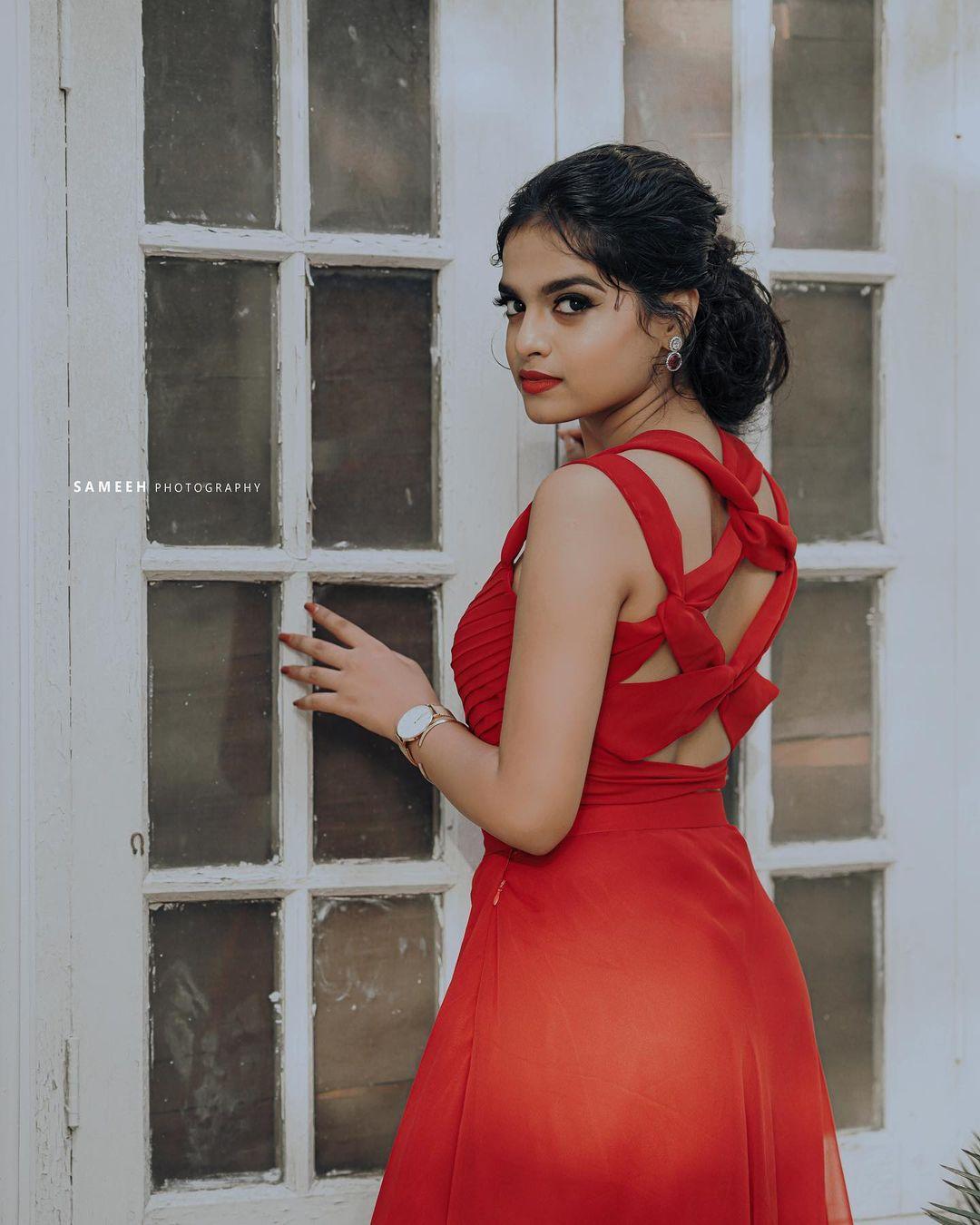 Gopika ramesh beautiful and glamorous pictures | Gopika ramesh looking very glamorous photos gallery